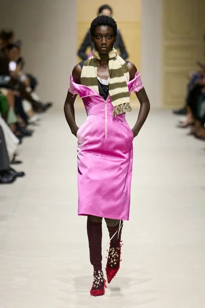 Look 29